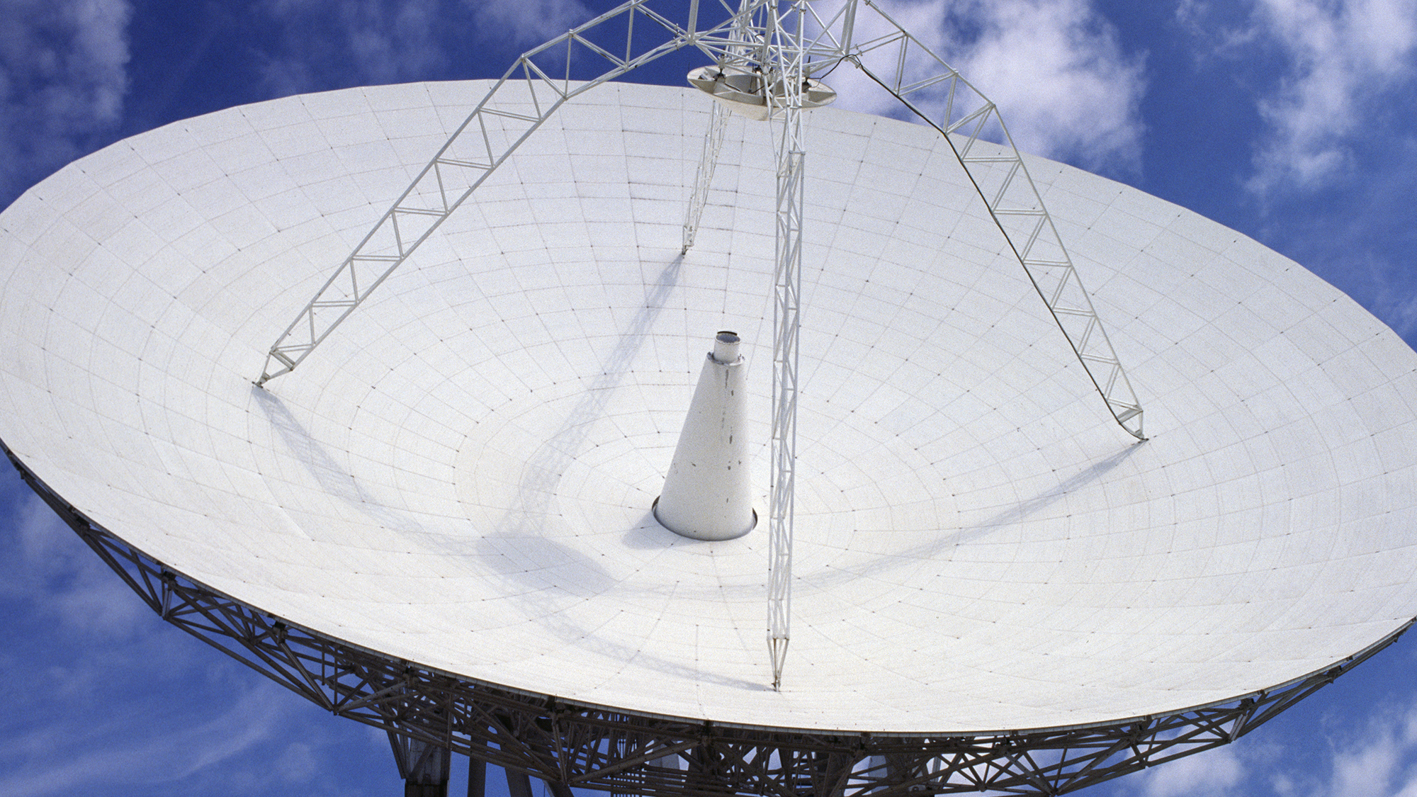 ITALY - SEPTEMBER 7: Antennas in the Piero Fanti Space Centre in Fucino, Abruzzo, Italy. (Photo by DeAgostini/Getty Images)