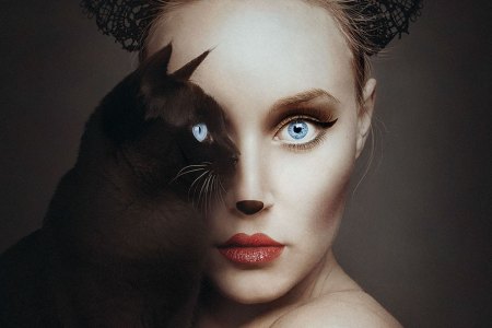 (Flora Borsi)