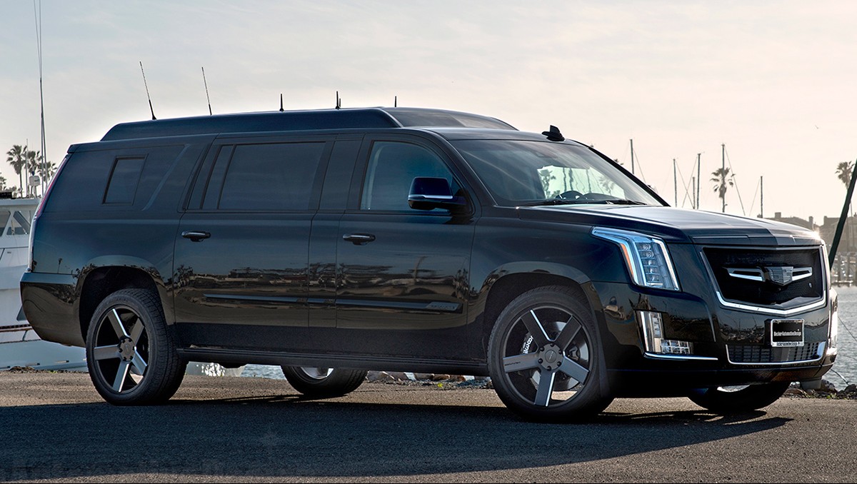 Stretched Cadillac Escalade EVS (Becker Automotive Design)