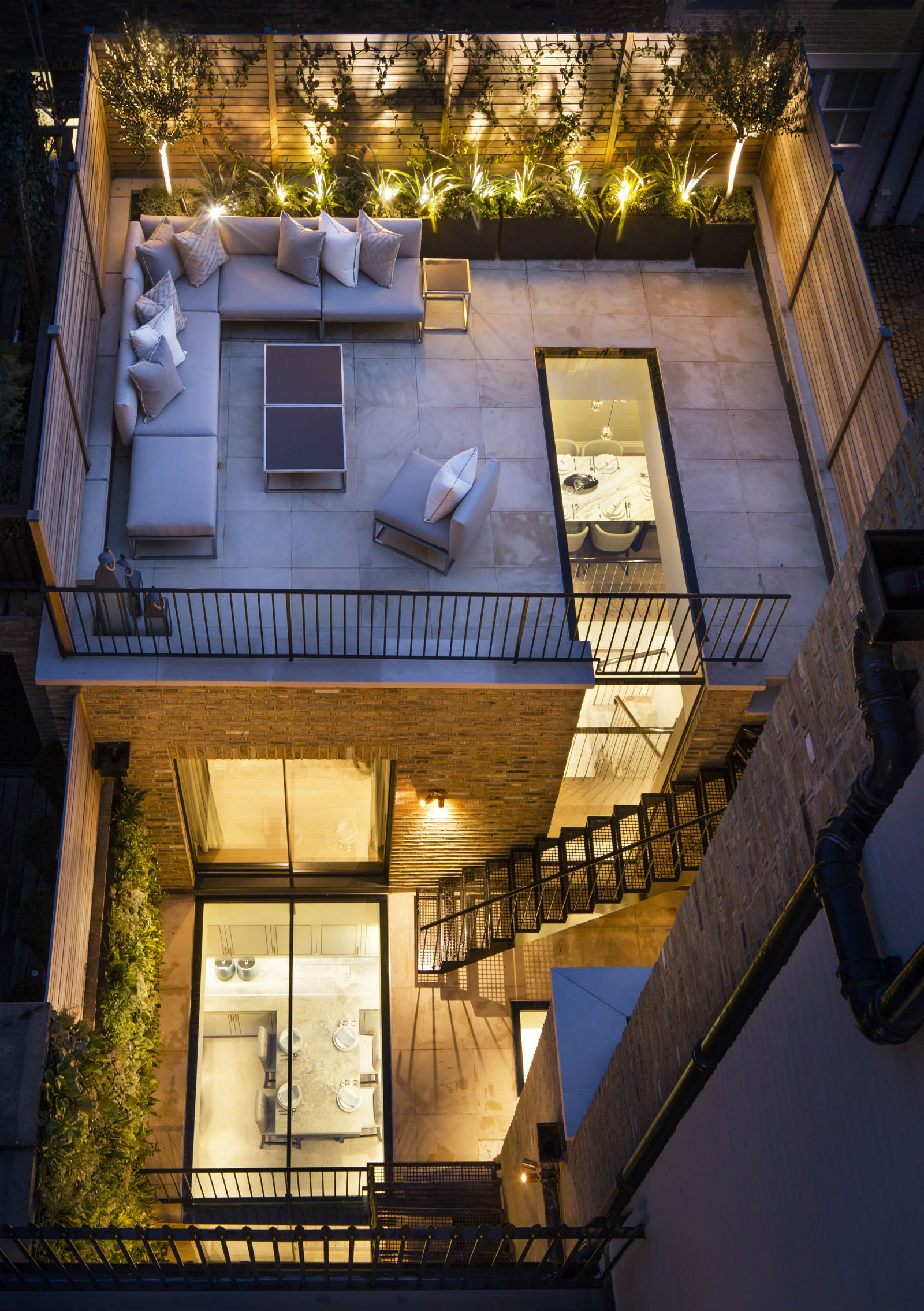(Savills UK)