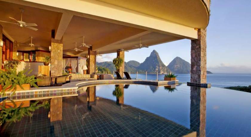 Jade Mountain Resort)