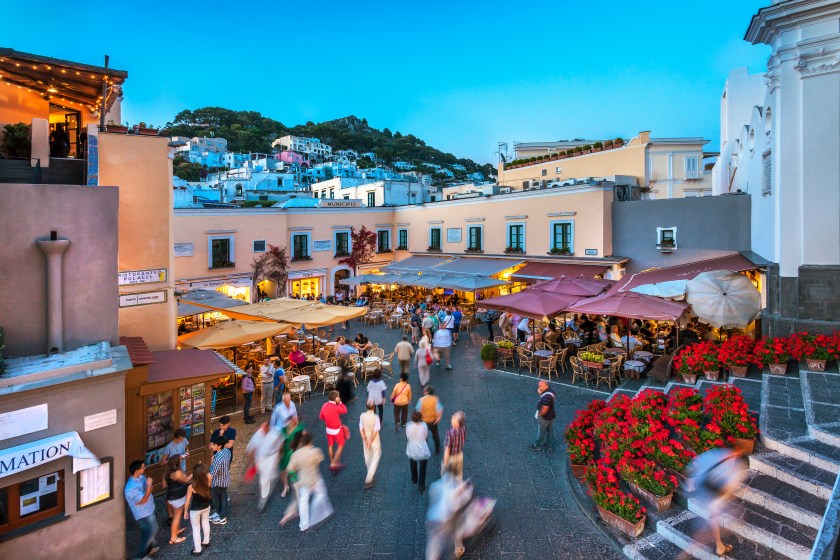 Piazza Umberto in Capri, Italy (Sabine Lubenow/LOOK)