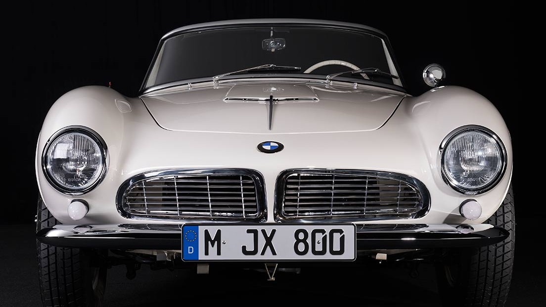 (BMW)
