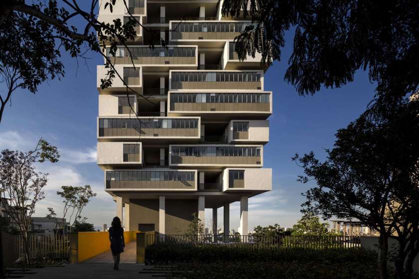 360 Building (Isay Weinfeld)