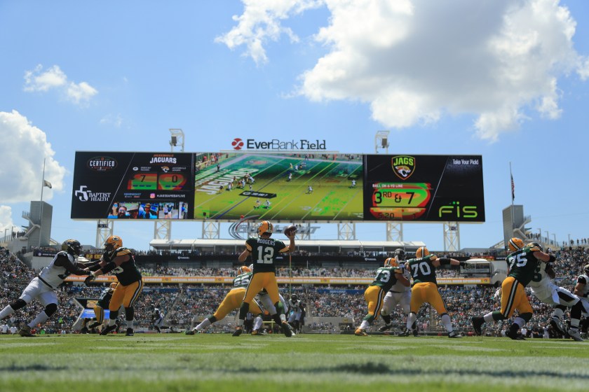 JACKSONVILLE, FL - SEPTEMBER 11: Aaron Rodgers #12 of the Green Bay Packers attempts to pass during the game against the Jacksonville Jaguars at EverBank Field on September 11, 2016 in Jacksonville, Florida. (Photo by Mike Ehrmann/Getty Images)