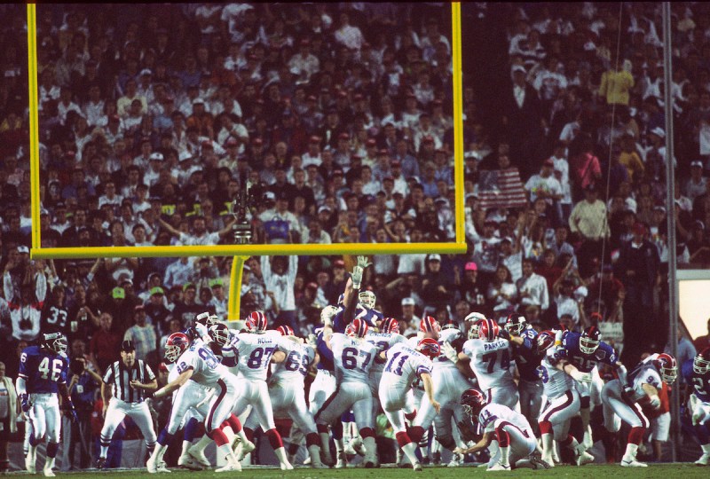 TAMPA, FL - JANUARY 27: Scott Norwood #11 of the Buffalo Bills misses a field goal attempt against the New York Giants during Super Bowl XXV January 27, 1991 at Tampa Stadium in Tampa, Florida. The Giants won the Super Bowl 20-19. (Photo by Focus on Sport/Getty Images)