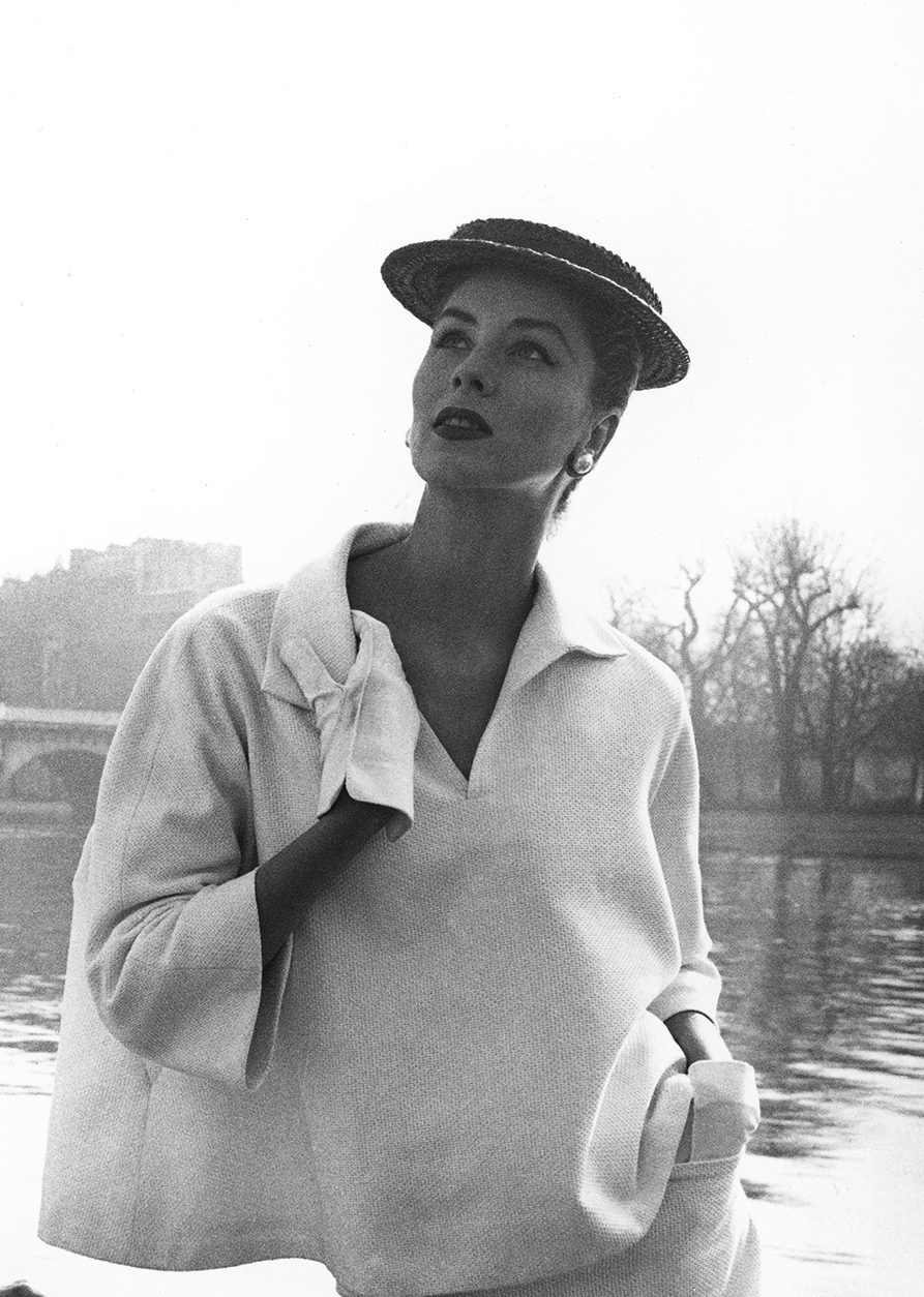 Suzy Parker by the Seine in 1953, in a costume by Balenciaga (Louise Dahl-Wolfe/Aperture)
