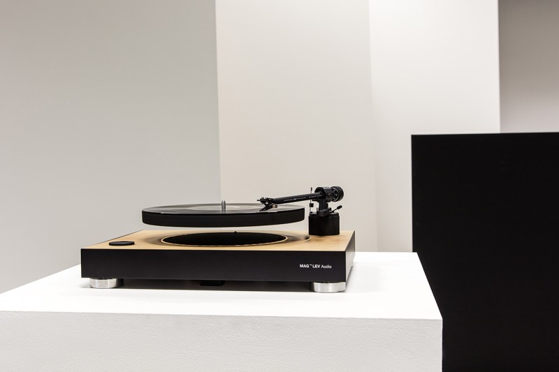 Levitating Turntable