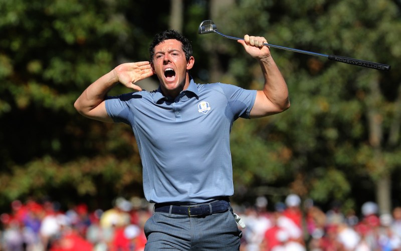 CHASKA, MN - OCTOBER 02: Rory McIlroy of Europe reacts on the eighth green during singles matches of the 2016 Ryder Cup at Hazeltine National Golf Club on October 2, 2016 in Chaska, Minnesota. (Photo by David Cannon/Getty Images)