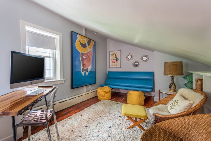 2 Loxley Court (Michael Hirsch)
