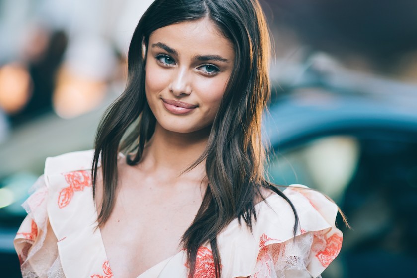 NEW YORK, NY - JUNE 06: (Editors Note: this image was altered using digital filters) Model Taylor Hill attends the 2016 CFDA Fashion Awards at the Hammerstein Ballroom on June 6, 2016 in New York City. (Photo by Michael Stewart/Getty Images)