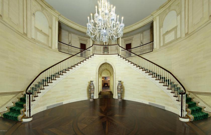 Donald Trump's First Mansion