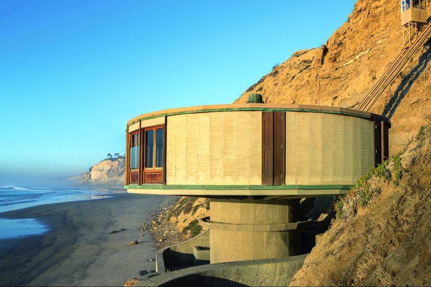 San Diego, CA: Bell Beach House, Dale Naegle, 1968. (Darren Bradley/Phaidon)