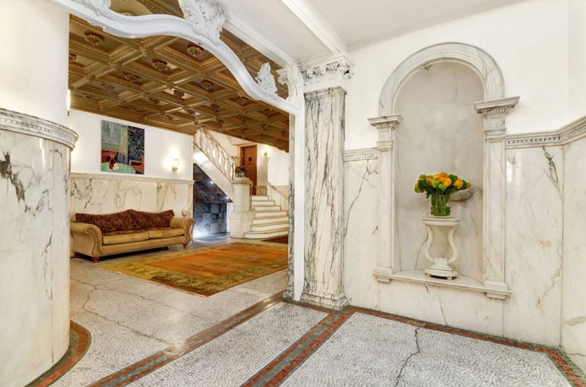 Kleeberg Residence Auction