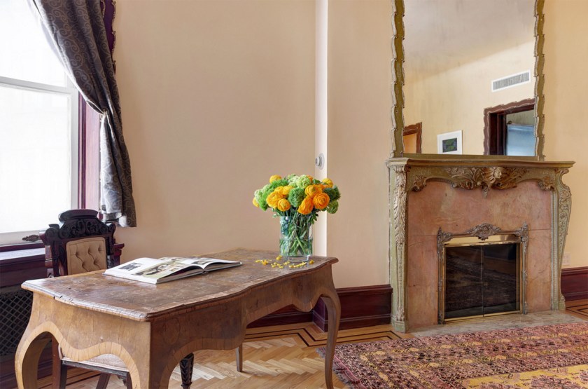 Kleeberg Residence Auction