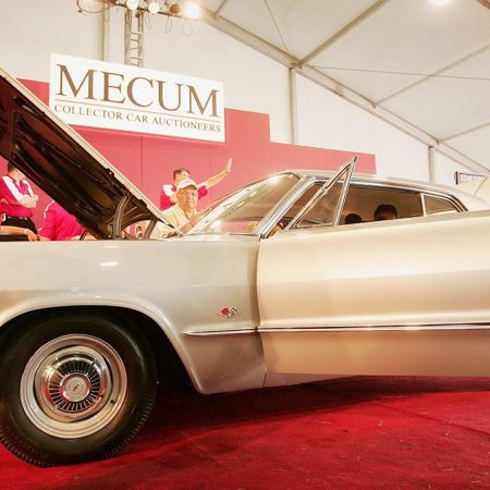 Classic Car Gaming Platform
