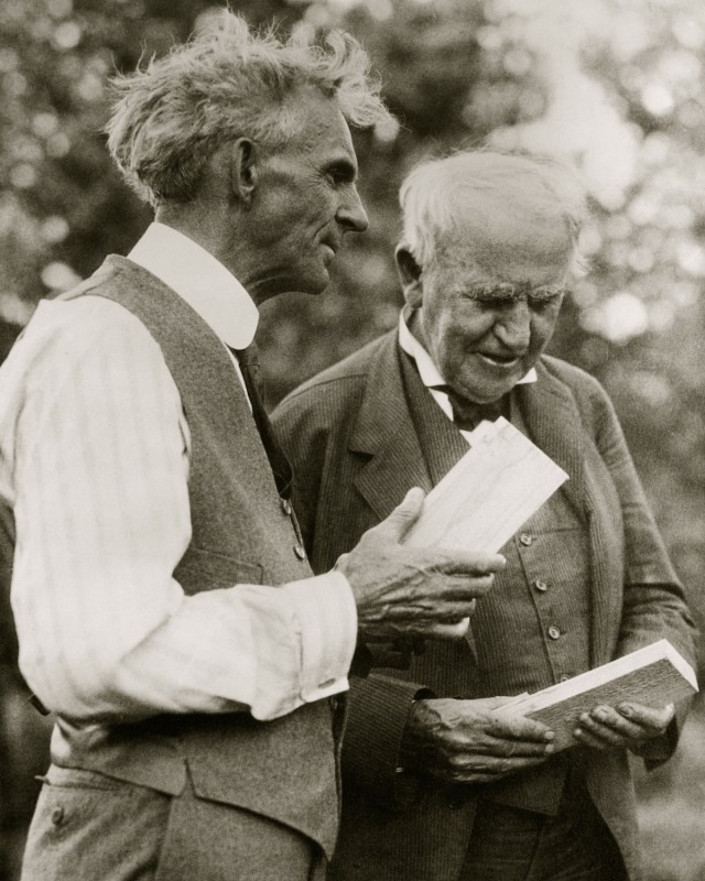 Henry Ford, (1863-1947), Thomas Edison, (1847-1931), American inventors, additional permission required for use.for information contact Superstock., Edison, inventors, Thomas alva Edison, Thomas, Henry, Ford, famous people, Henry Ford, Thomas Edison, indus