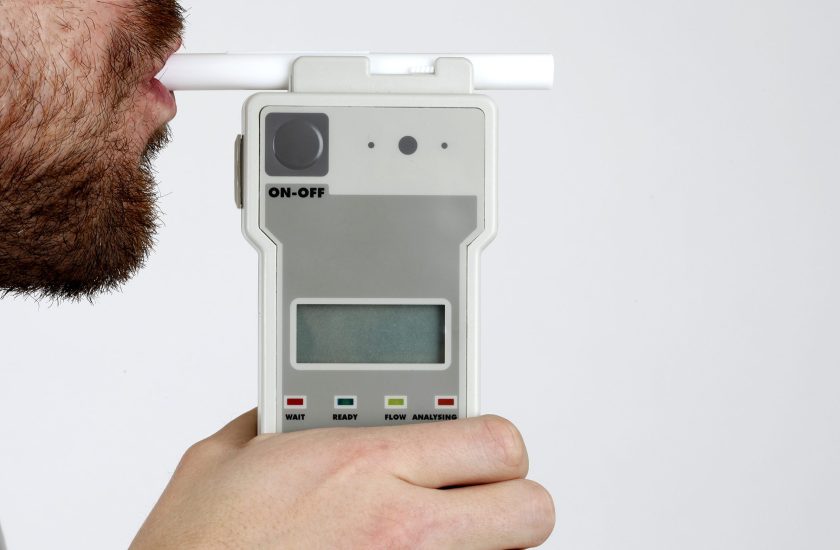 The "artificially intelligent nanoarray device" works like a breathalyzer (Getty Images)