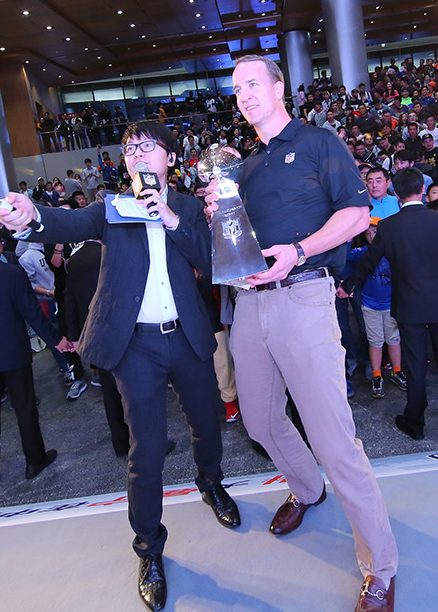 BEIJING, CHINA - SEPTEMBER 28:  Former NFL player Peyton Manning takes a selfie with fans at Bird's Nest culture center on September 28, 2016 in Beijing, China.  (Photo by VCG/VCG via Getty Images)