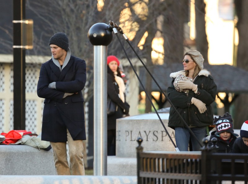 Gisele Bundchen and Tom Brady with children, Vivian Brady, John Moynahan and Benjamin Brady (Stickman/Bauer-Griffin/GC Images)