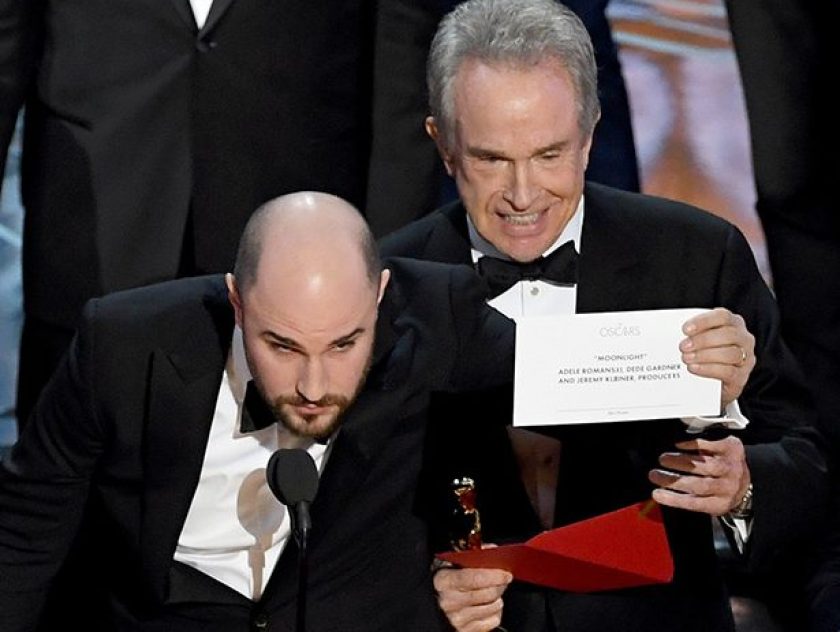 'Moonlight' wins best picture after historic Oscar mixup that briefly gives award to 'La La Land'