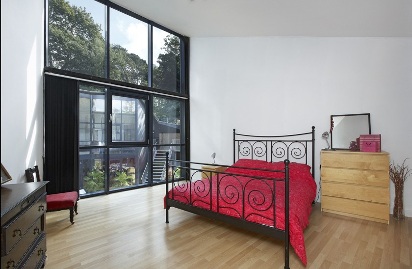 Former Reservoir Converted Into Luxury Mansion