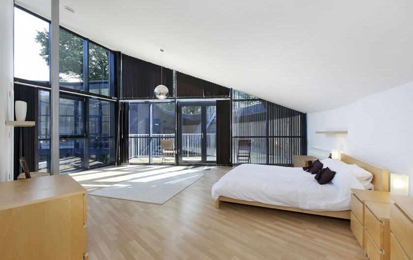 Former Reservoir Converted Into Luxury Mansion