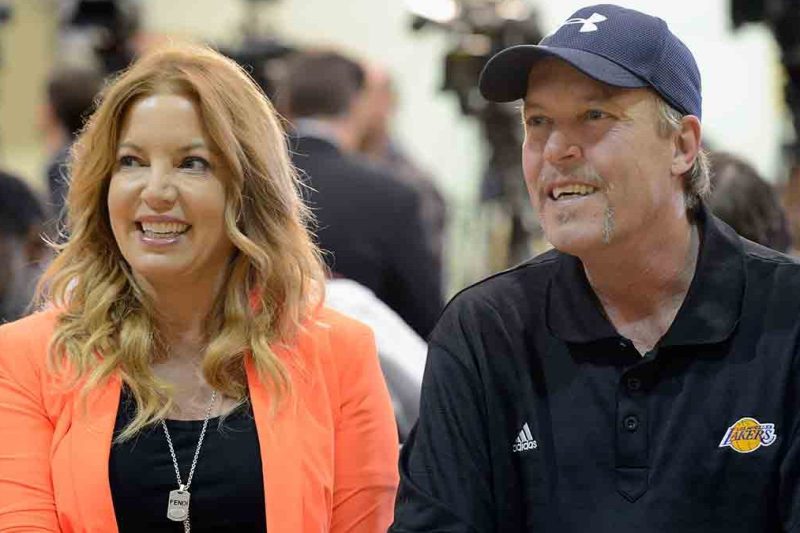 Jim Buss and his sister Jeanie Buss of the Los Angeles lakers attend a news conference where Dwight Howard was introduced as the newest member of the team ( Kevork Djansezian/Getty Images)
