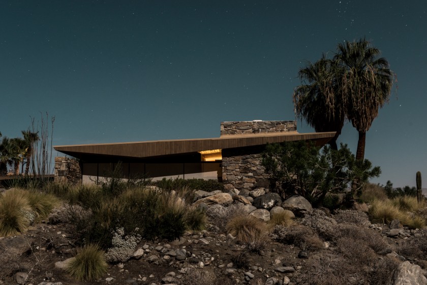 Edris House, designed by E. Stewart Williams in 1954 (Midnight Modern by Tom Blachford, published by powerHouse Books)
