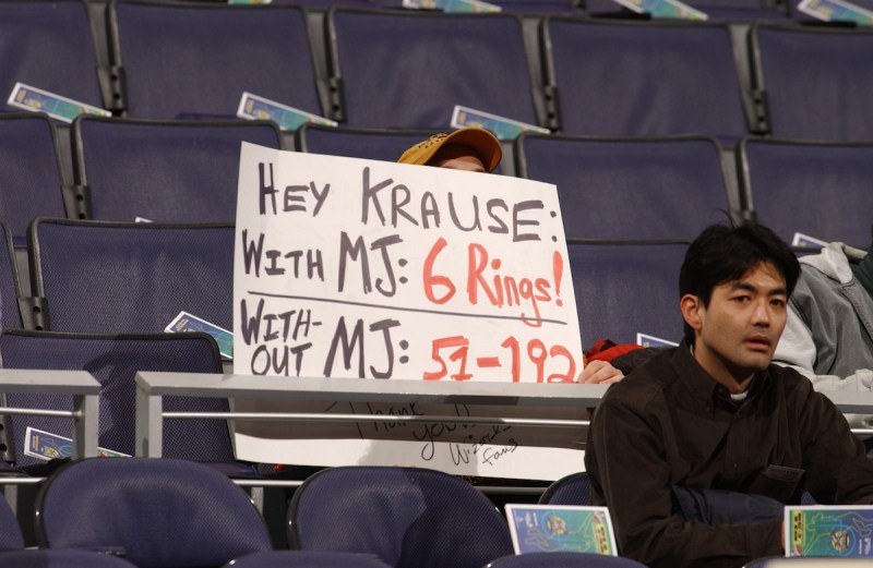 4 Jan 2002: A Washington Wizards fan holds a sign directed at the Chicago Bulls GM Jerry Krause prior to a game at the MCI Center in Washington, D.C.DIGITAL IMAGE NOTE TO USER: User expressly acknowledges and agrees that, by downloading and/or using this Photograph, User is consenting to the terms and conditions of the Getty Images License Agreement. Mandatory copyright notice: copyright 2002 NBAE Mandatory credit: Mitchell Layton/NBAE/Copyright 2001