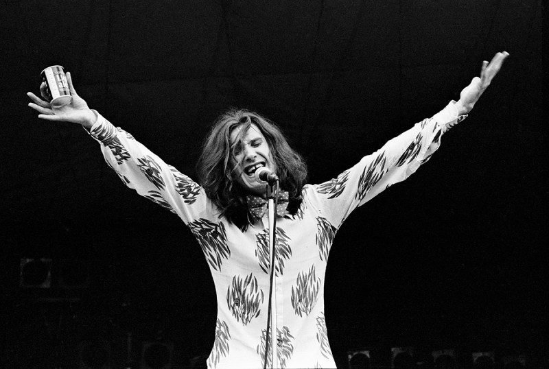 The Kinks' Ray Davies Is Knighted and Here's Why