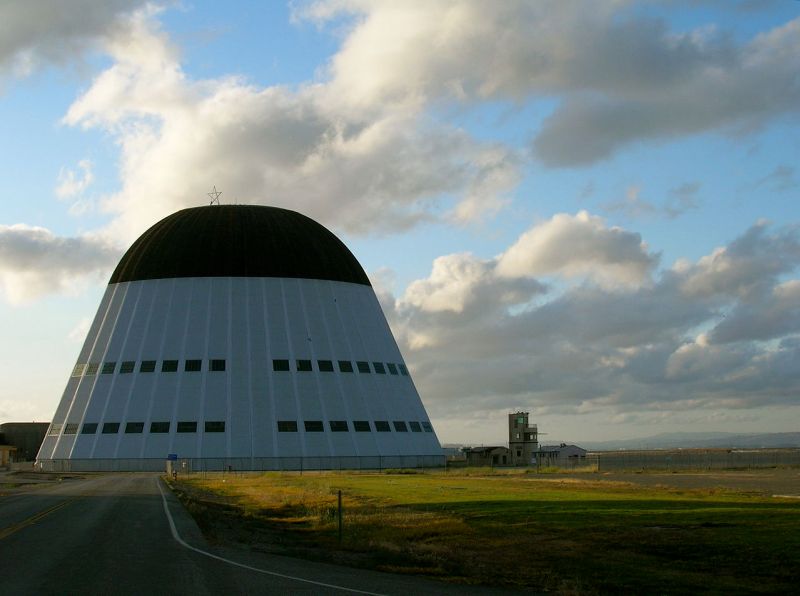 Main One at NASA Ames Research Center (FlyingToaster via Wikimedia Commons)