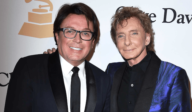 Recording artist Barry Manilow and his manager, Gary Kief, who is also his husband. (Getty)