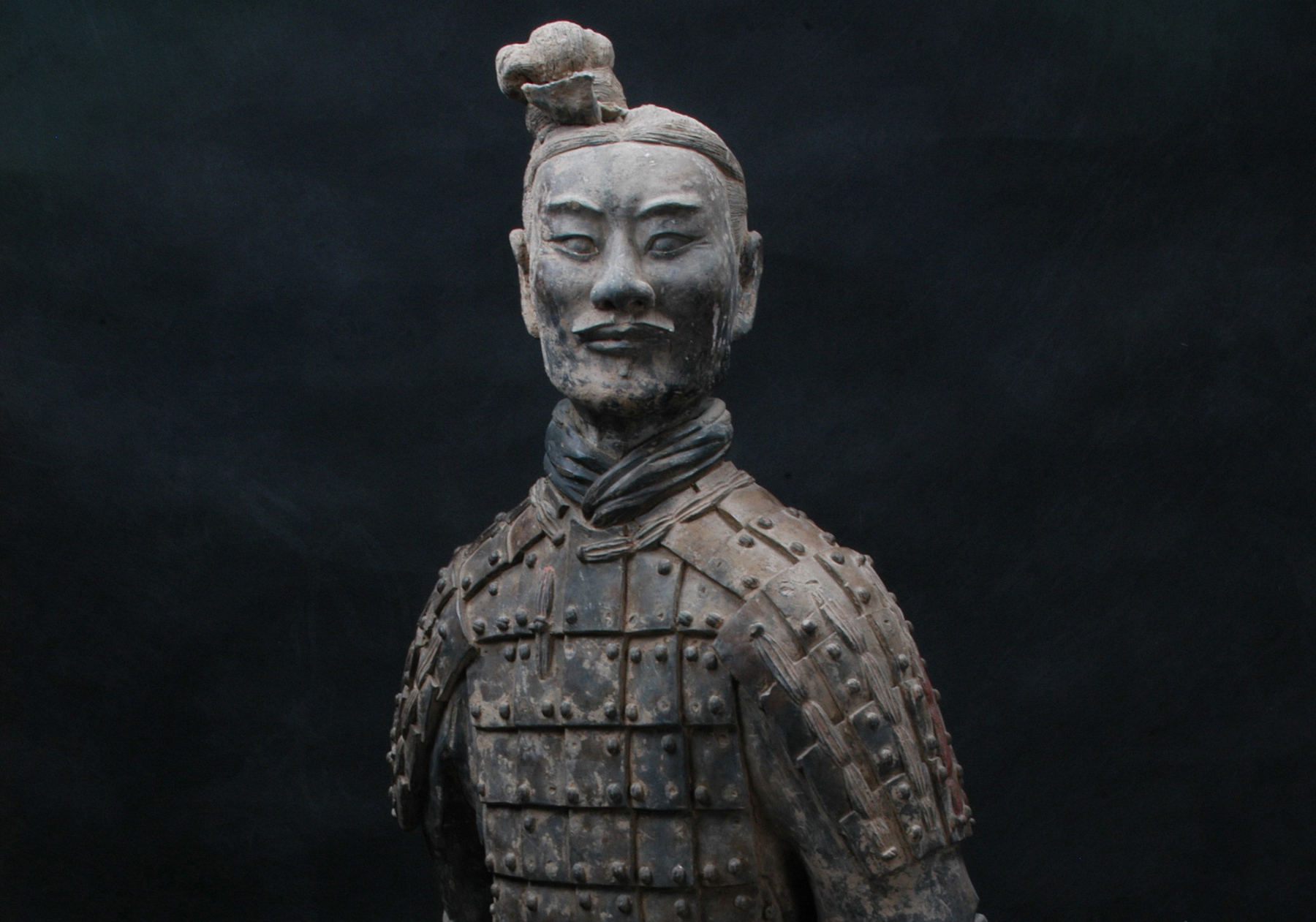 Kneeling Archer
Qin dynasty (221–206 B.C.) (Courtesy Qin Shihuangdi Mausoleum Site Museum)