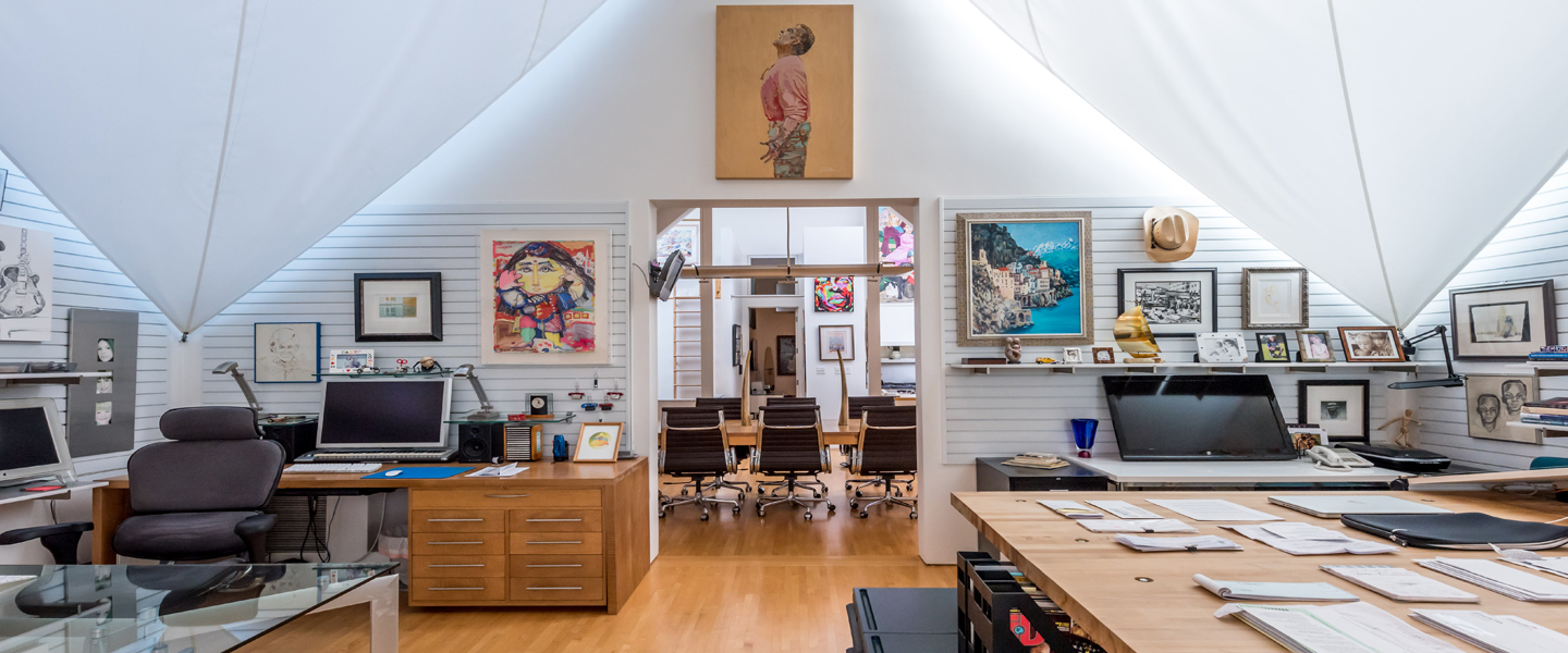 Eric Clapton's former home 16 Paloma Avenue