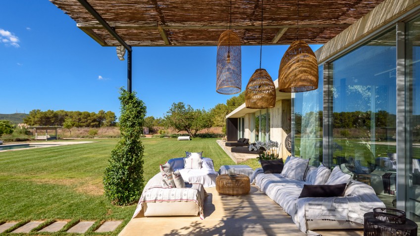 Exploring Ibiza, One Luxury Villa at a Time