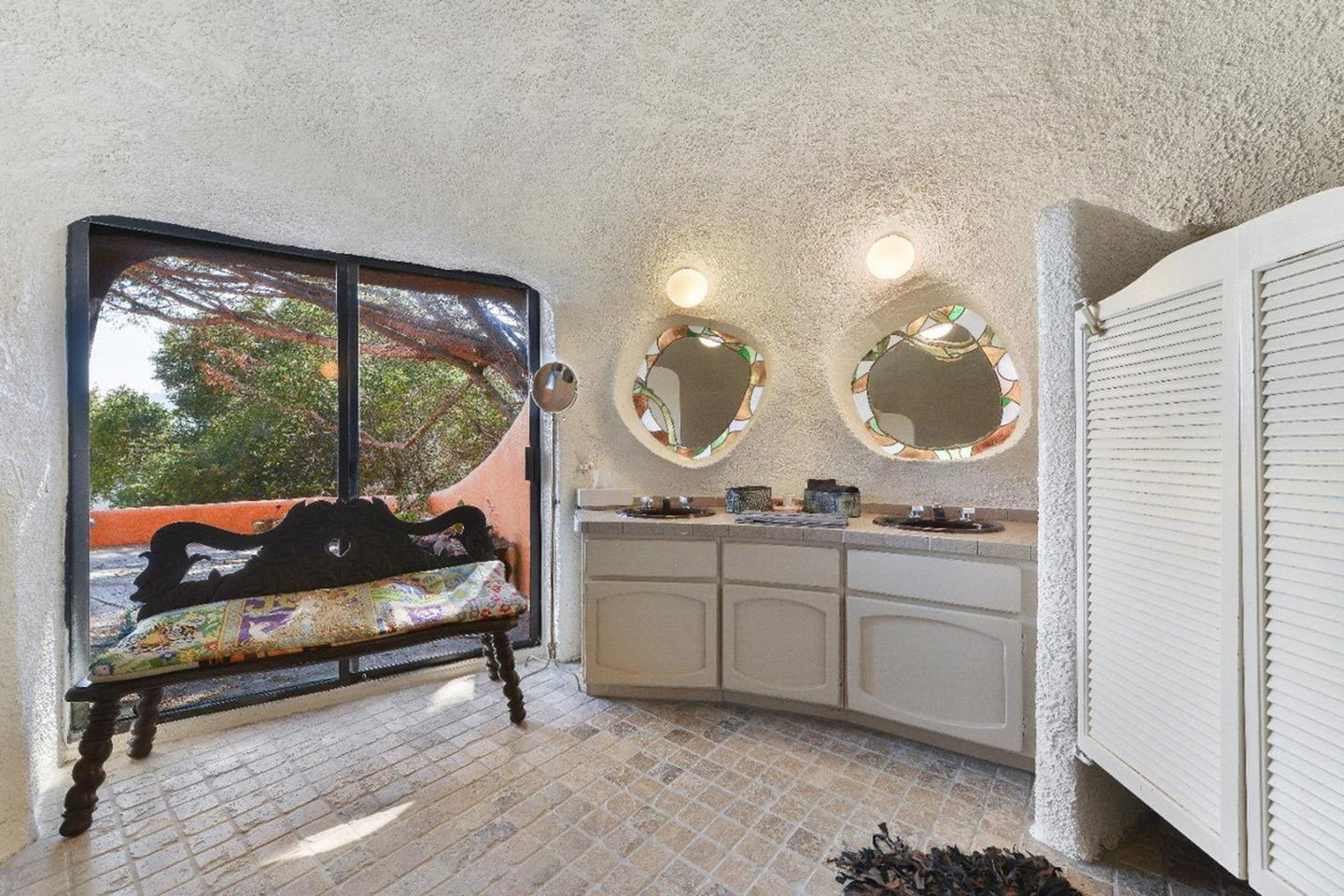 Flintstones house