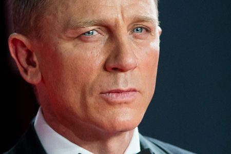 Daniel Craig Returning as Bond: Report