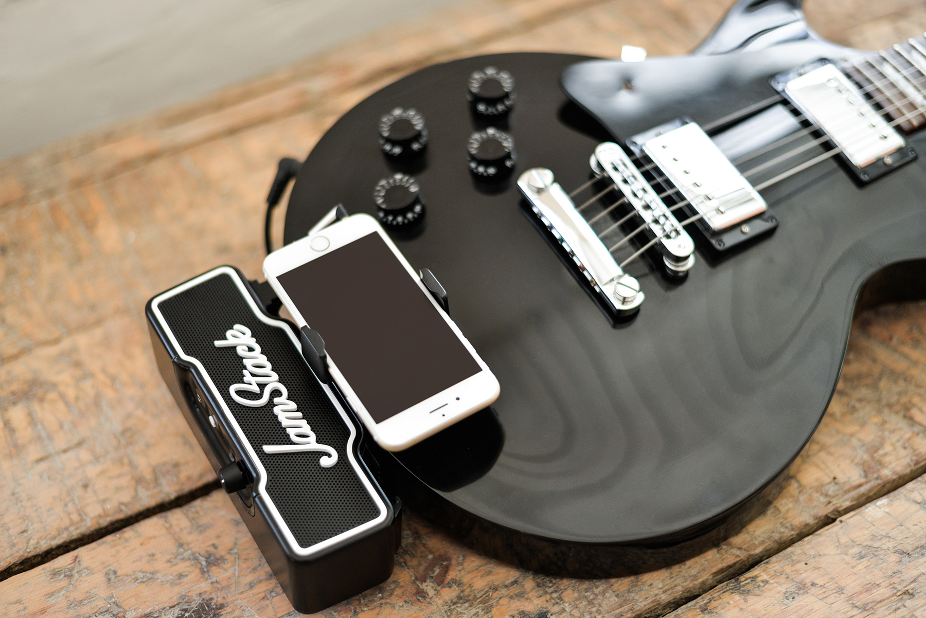 Canadian Inventor Just Revolutionized Busking With His JamStack