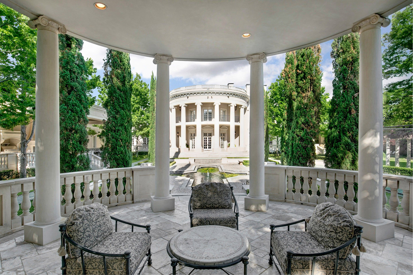 10777 Strait, Dallas, TX