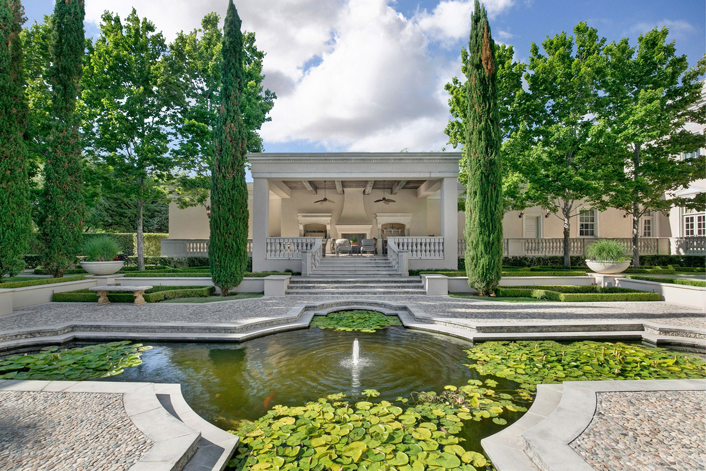 10777 Strait, Dallas, TX