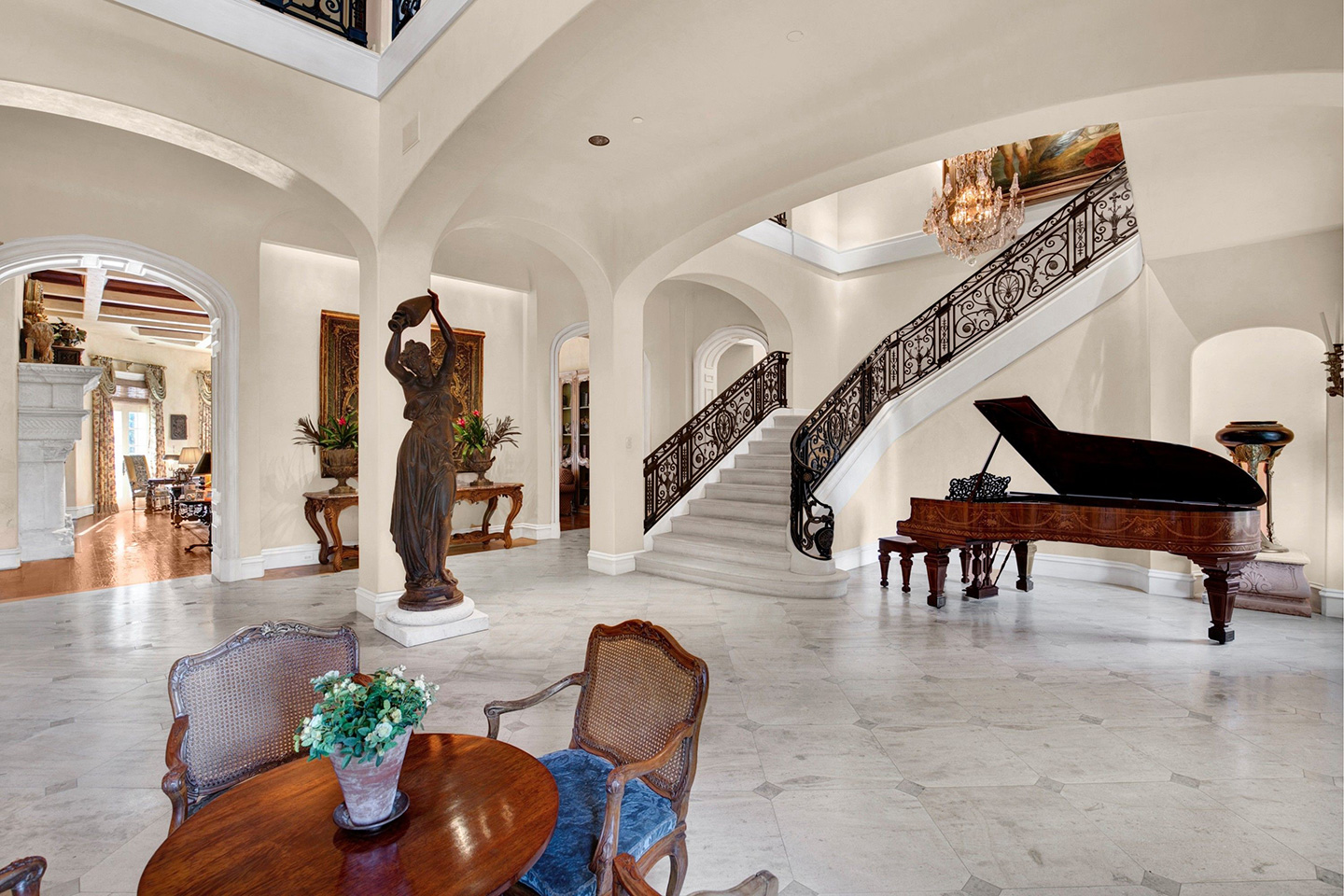 10777 Strait, Dallas, TX