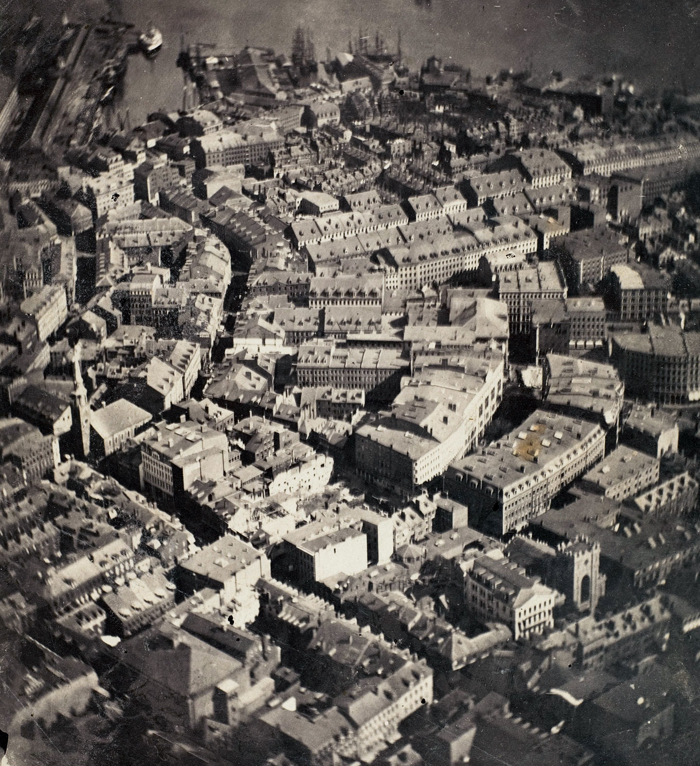 Oldest photos of cities around the world