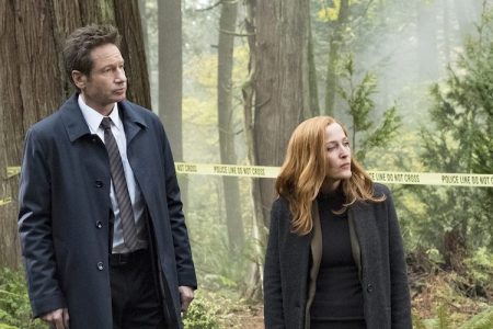 David Duchovny and Gillian Anderson on the set of 'The X-Files.' (Cr:  Eric Millner/FOX.)