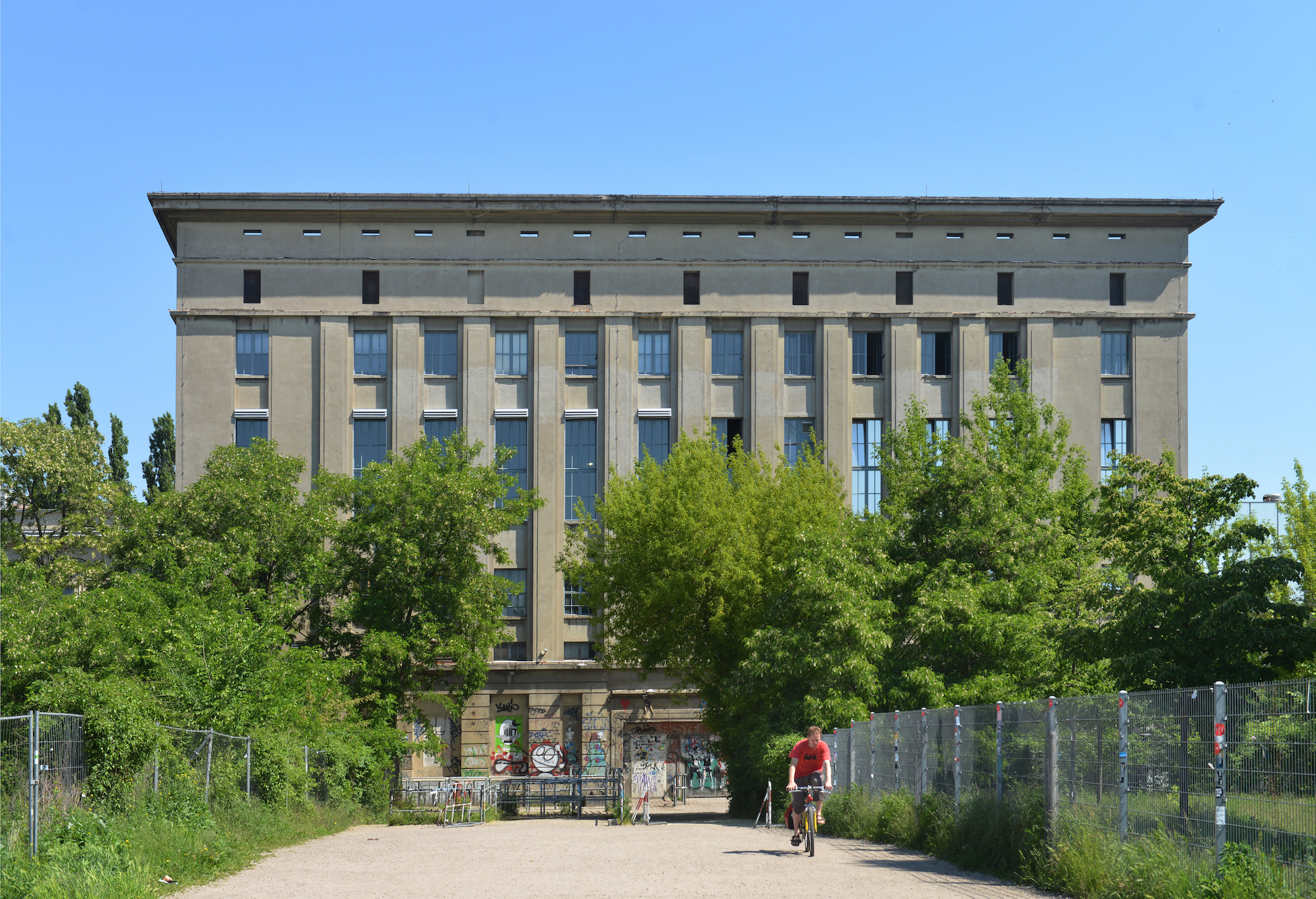 Club, Berghain, Am Wriezener Bahnhof, Friedrichhain, Berlin, Deutschland  (Schöning/ullstein bild via Getty Images)