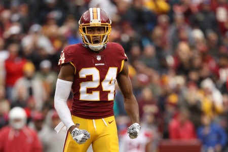 Cornerback Josh Norman #24 of the Washington Redskins reacts after a play in the fourth quarter against the Arizona Cardinals. (Photo by Patrick Smith/Getty Images)