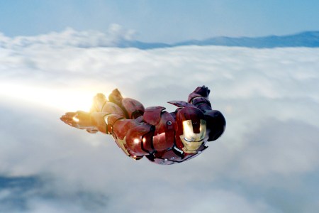 Robert Downey Jr. in IRON MAN ©Paramount/Courtesy Everett Collection