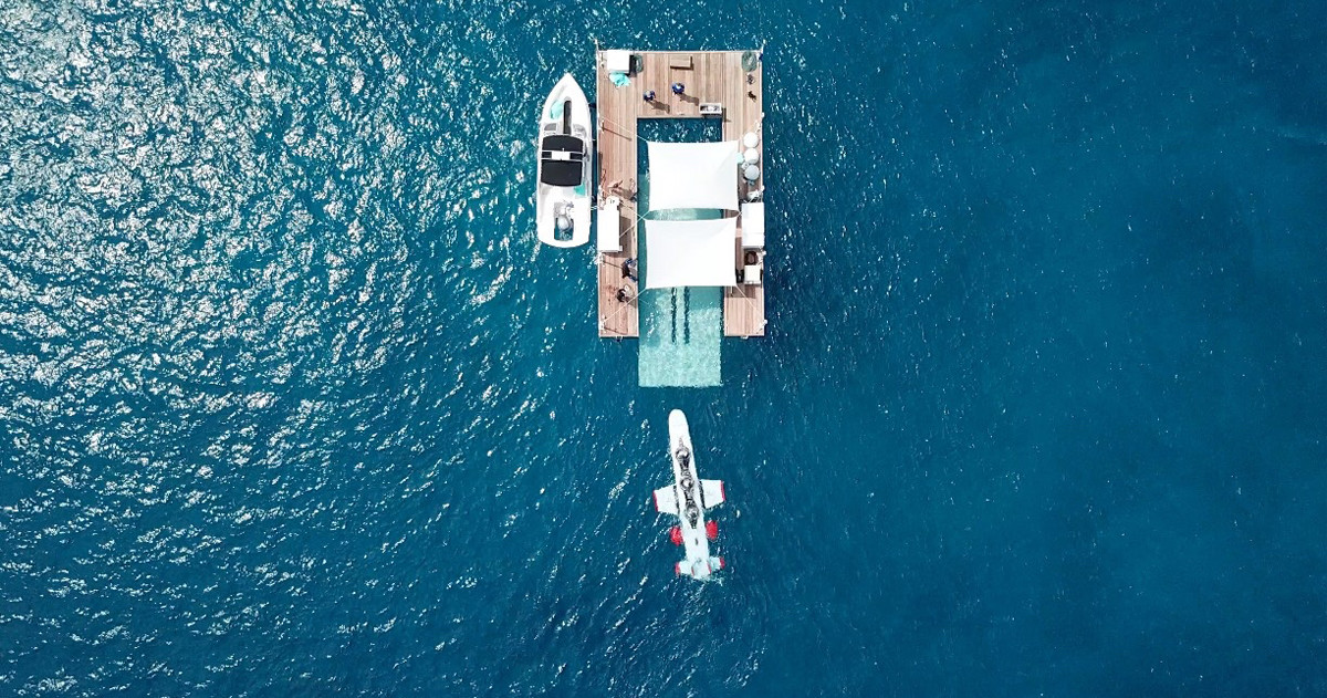 DeepFlight personal sub at the Maldives Private Island at Voavah, Baa Atoll. (DeepFlight)