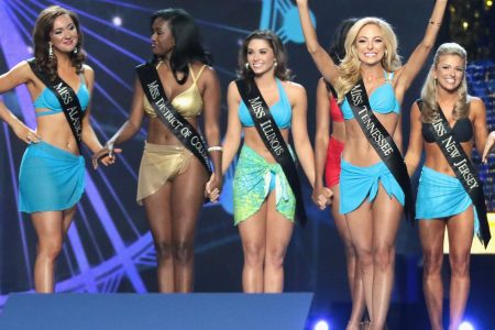 Miss Tennessee 2017 Caty Davis participates in Swimsuit challenge during Miss America 2018 - Third Night of Preliminary Competition at Boardwalk Hall Arena on September 8, 2017 in Atlantic City, New Jersey.  (Photo by Donald Kravitz/Getty Images for Dick Clark Productions)
