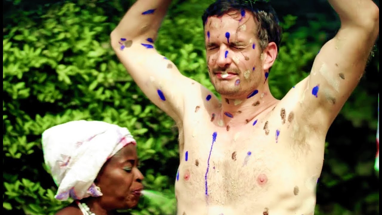 dark tourist